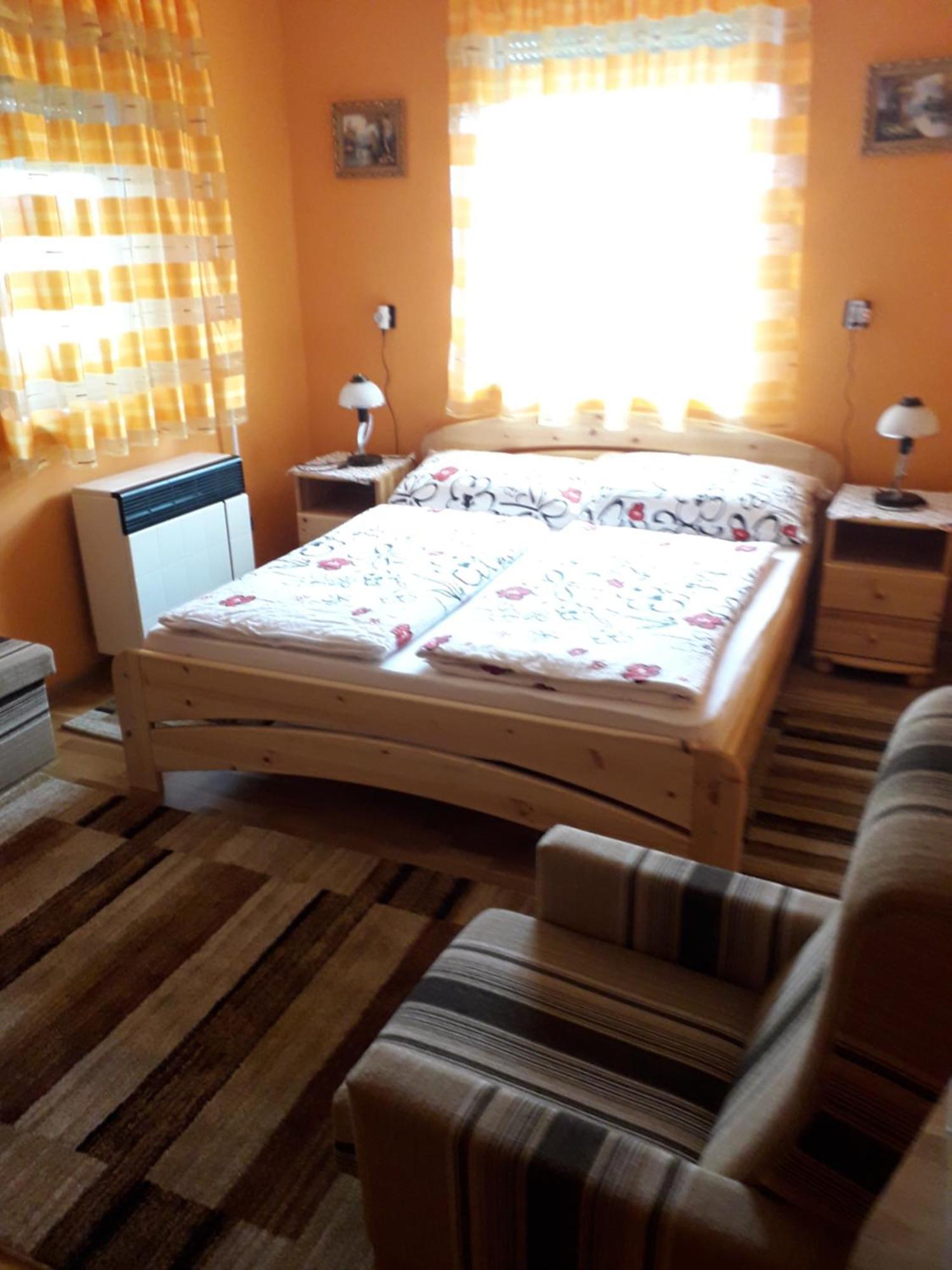 Kelemen Apartmanok Abádszalók Exterior foto